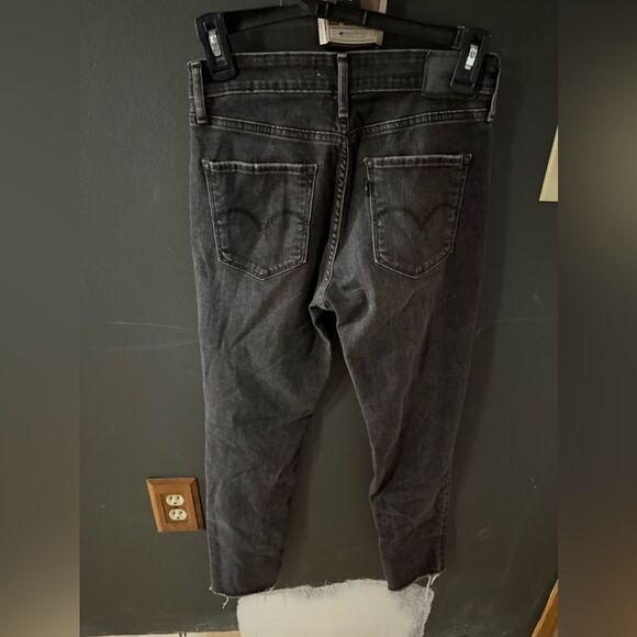 Levi 721 High Rise Skinny Jeans Black Frey Bottom Distressed Women's Size 8 - Picture 6 of 15